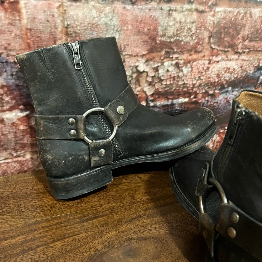 💠 NEW Frye HARNESS distress Antique look SIZE 7 boots - Picture 7 of 8